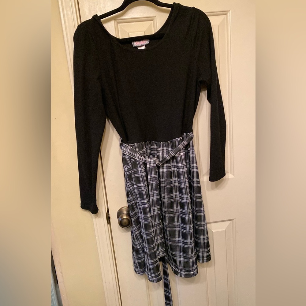 Women’s long sleeve dress